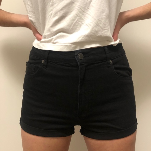 Garage heigh waisted black denim shorts - Picture 1 of 4